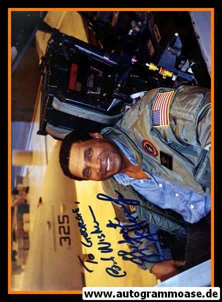 Autogramm Film (USA) | Herbert JEFFERSON jr. | 1980er Foto "Battlestar Galactica" 1
