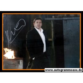 Autogramm Film (UK) | Kai OWEN | 2010er Foto "Torchwood" 1