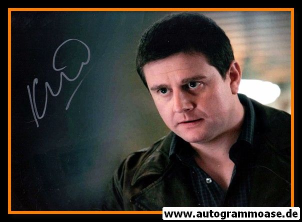 Autogramm Film (UK) | Kai OWEN | 2010er Foto "Torchwood" 2