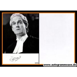 Autogramm Film (UK) | John CLEESE | 1990er Druck (Portrait SW)