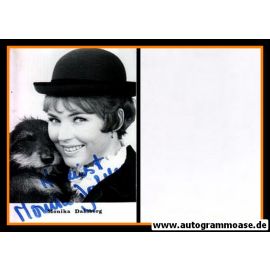 Autogramm Schauspieler | Monika DAHLBERG | 1970er (Portrait SW mit Hund)