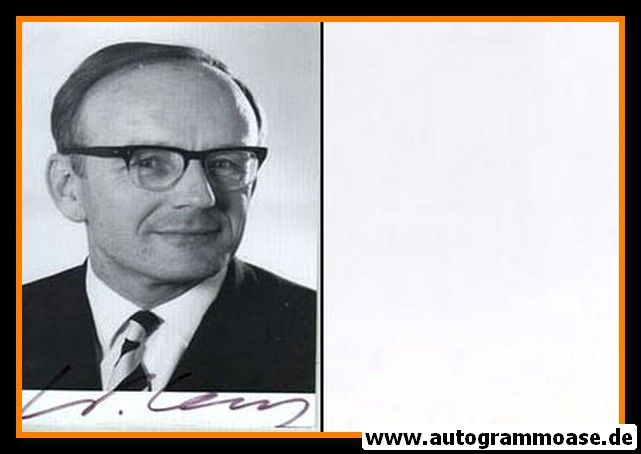 Autogramm XXX0007 | 1970er Foto (Portrait SW)