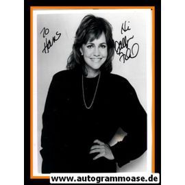 Autogramm Film (USA) | Sally FIELD | 1990er Foto (Portrait SW)