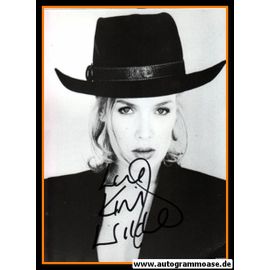 Autogramm Pop (UK) | Kim WILDE | 1990er (Portrait SW)
