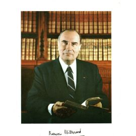 Autogramm Politik | Frankreich | Francois MITTERRAND | Präsident 1981-1995 | 1980er XL Druck (Portrait Color)