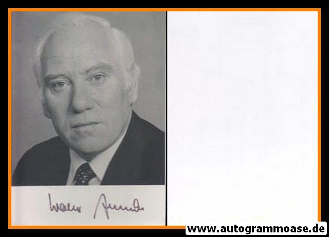 Autogramm Politik | SPD | Walter ARENDT | 1970er (Portrait SW) 3