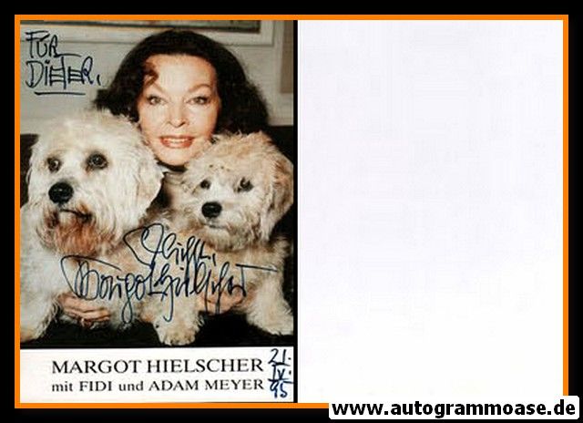 Autogramm Schauspieler | Margot HIELSCHER | 1980er (Portrait Color) mit Hunden