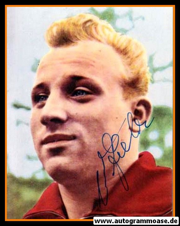 Autogramm Fussball | DFB | 1950er Foto | Uwe SEELER (Portrait Color)