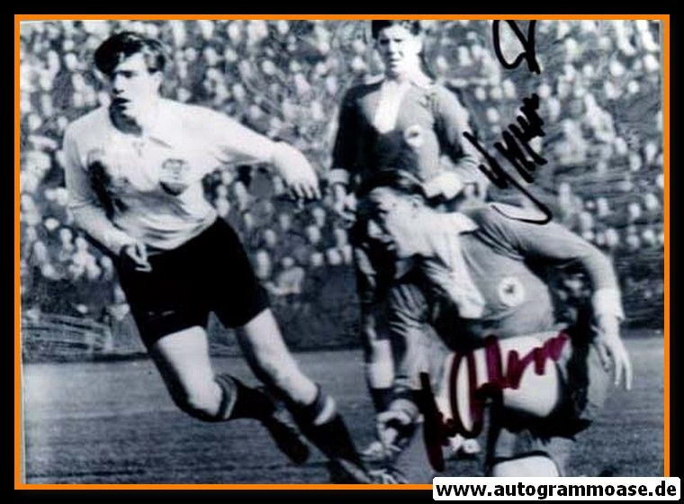 Autogramme Fussball | DFB | 1957 Foto | Heinz WEWERS + Horst SZYMANIAK (Spielszene Österreich)