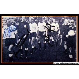 Autogramme Fussball | DFB | 1966 WM Foto + 4 AG (Schulz, Seeler, Tilkowski, Weber) Einlauf Schweiz