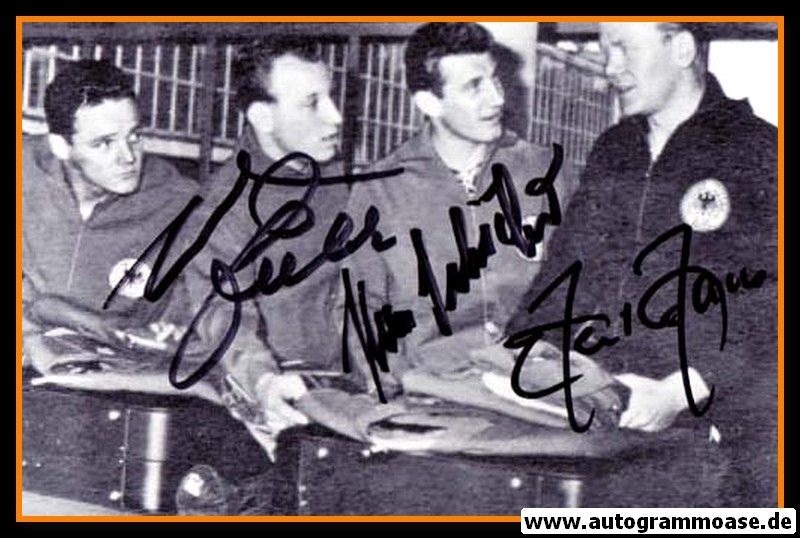 Autogramme Fussball | DFB | 1962 WM Foto | 3 AG (Haller, Schäfer, Seeler) Gruppenbild