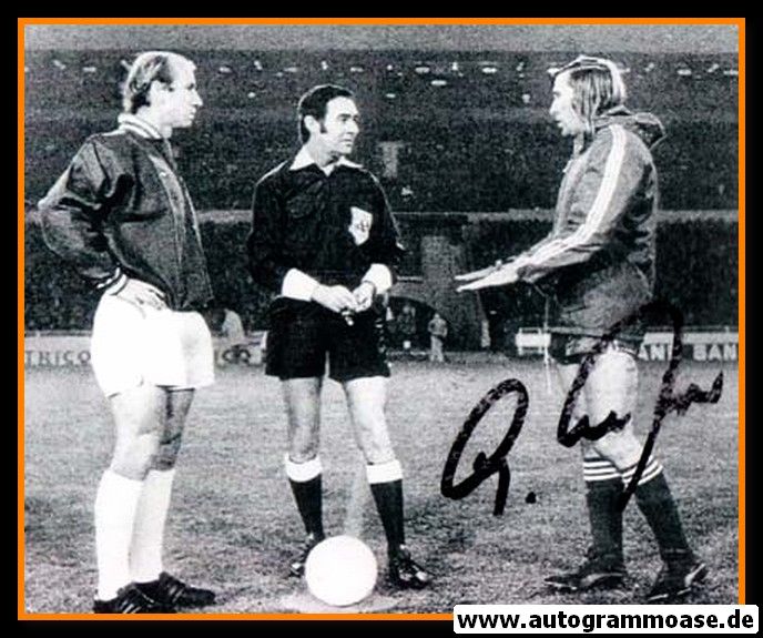 Autogramm Fussball | DFB | 1973 Foto | Günter NETZER (Bobby Charlton SW)
