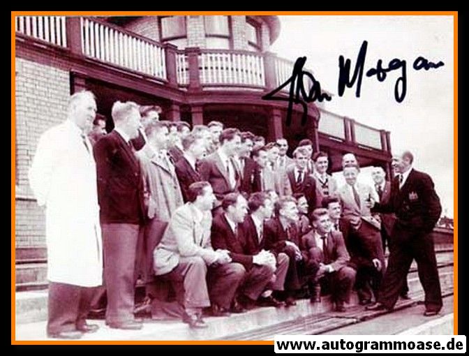 Mannschaftsfoto Fussball | Manchester United | 1954 + AG Kenny MORGANS (Anzug) 1