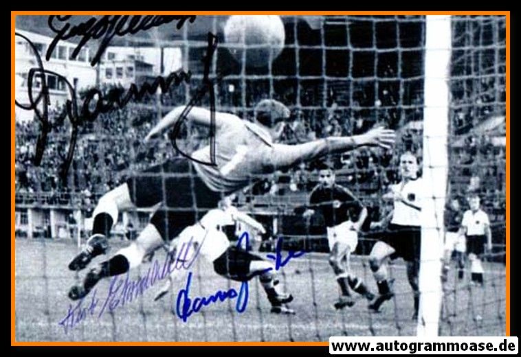 Autogramme Fussball | DFB | 1952 OS Foto | 4 AG (Ehrmann, Mauritz, Stollenwerk, Zeitler) Jugoslawien
