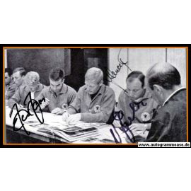 Autogramme Fussball | DFB | 1966 WM Foto | 3 AG (Haller, Schnellinger, Seeler) Autogrammstunde