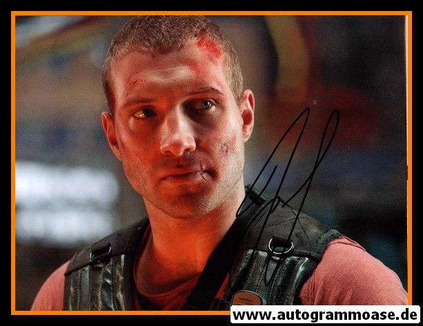 Autogramm Film (Australien) | Jai COURTNEY | 2013 Foto "Die Hard"