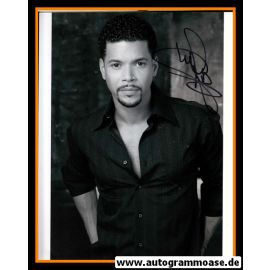 Autogramm Film (USA) | Wilson CRUZ | 2000er Foto (Portrait SW)