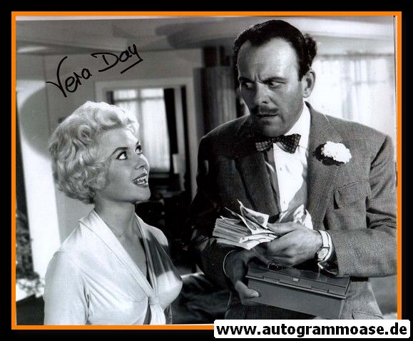 Autogramm Film (UK) | Vera DAY | 1959 Foto "Too Many Crooks"