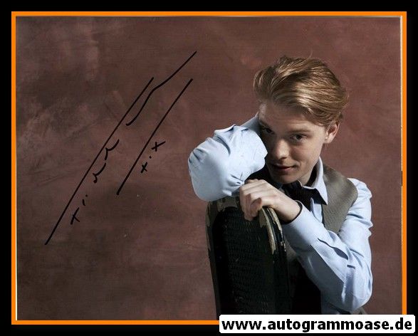 Autogramm Film (UK) | Freddie FOX | 2000er Foto (Portrait Color)