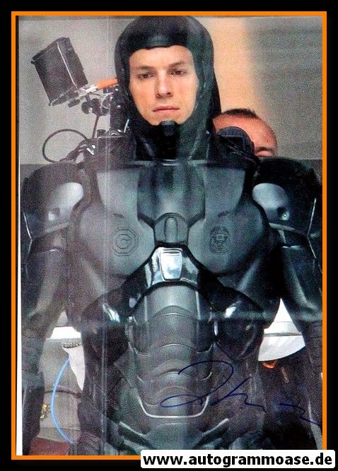 Autogramm Film (USA) | Joel KINNAMAN | 2014 Foto "RoboCop" 2
