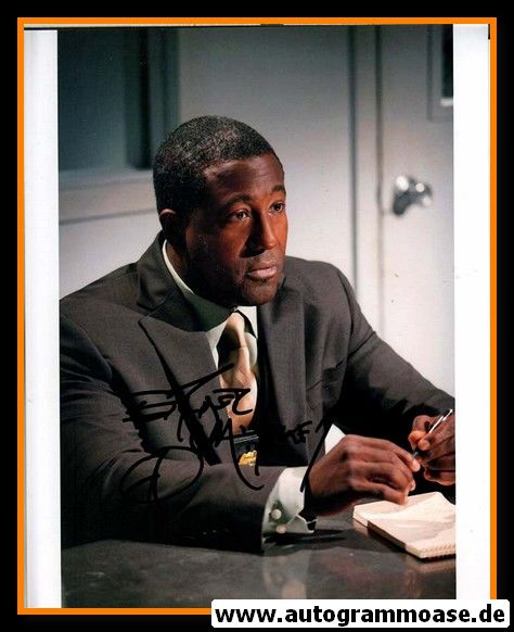 Autogramm Film (USA) | E. Roger MITCHELL | 2000er Foto "One Tree Hill"
