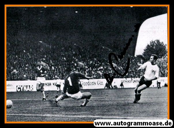 Autogramm Fussball | DFB | 1966 WM Foto | Franz BECKENBAUER (Spielszene Schweiz)