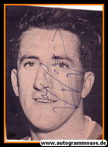 Autogramm Fussball | Irland | 1950er | Tommy TRAYNOR (Portrait SW)