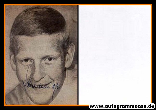 Autogramm Fussball | DFB | 1960er | Karl-Heinz SCHNELLINGER (Portrait SW)