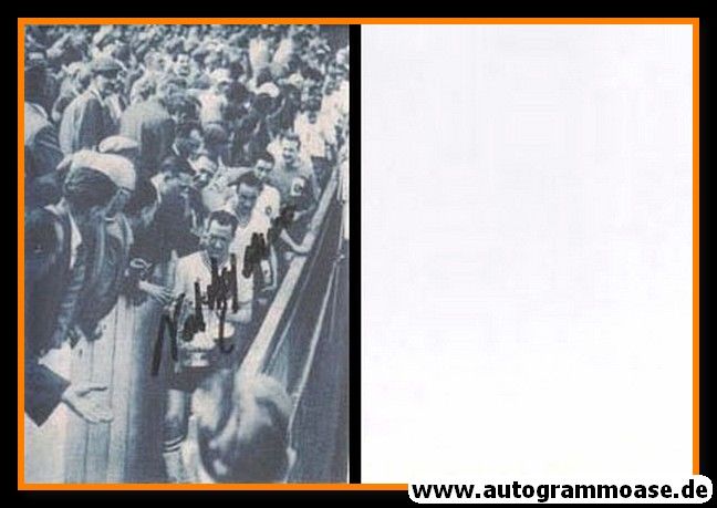 Autogramm Fussball | Bolton Wanderers | 1958 Foto | Nat LOFTHOUSE (FA Cup Siegerehrung)