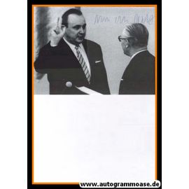 Autogramm Politik | FDP | Hans-Dietrich GENSCHER | 1970er Foto (Vereidigung)