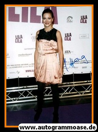 Autogramm Film | Hannah HERZSPRUNG | 2009 Foto (Portrait Color XL) "Lila Lila"