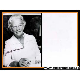 Autogramm Politik | Hilda HEINEMANN | 1970er (Portrait SW) Ehefrau Bundespräsident