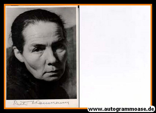 Autogramm Kunst / Literatur | Ruth SCHAUMANN | 1970er (Portrait SW)