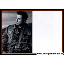 Autogramm Film (USA) | John TRAVOLTA | 2005 Foto (Portrait SW)