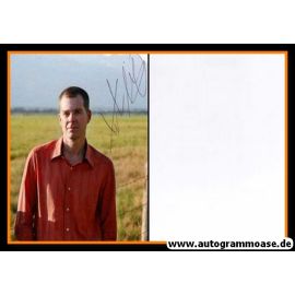 Autogramm Literatur | Kyle MILLS | 2010er Foto (Portrait Color)
