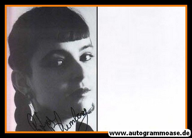 Autogramm Schauspieler | Petra BLUMBERG | 1980er (Portrait SW)
