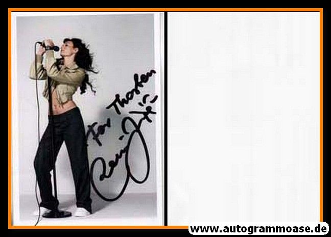 Autogramm Pop (Polen) | Reni JUSIS | 2010er Foto (Portrait Color)