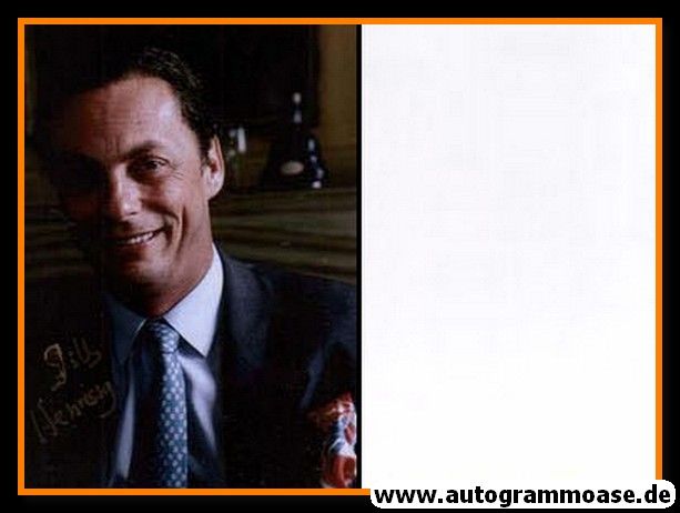 Autogramm Wirtschaft | Gilles HENNESSY | 1990er Foto (Portrait SW)