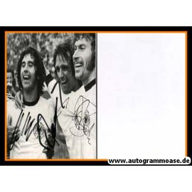 Autogramme Fussball | DFB | 1970er | 3 AG (Breitner, Müller, Overath) Jubelszene