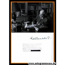 Autogramm Literatur / Politik | Carl Jacob BURCKHARDT | 1970er Foto (Portrait SW)
