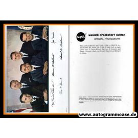 Autogramme Raumfahrt (NASA) | ASTRONAUT GROUP 4 | 1968 Druck (Portrait Color XL) + 5 AG
