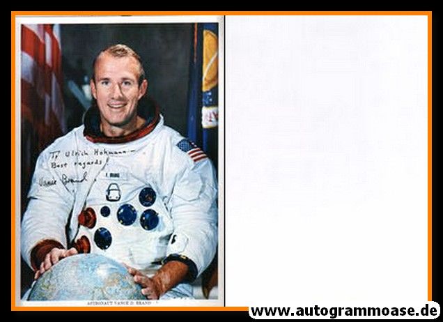 Autogramm Raumfahrt (NASA) | Vance D. BRAND | 1970er (Portrait Color XL)