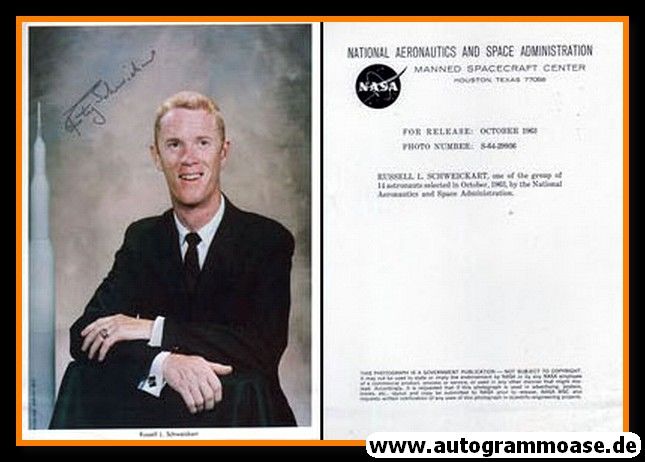 Autogramm Raumfahrt (NASA) | Russell L. SCHWEICKART | 1963 Druck (Portrait Color XL)