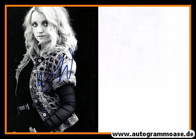 Autogramm Film (Irland) | Evanna LYNCH | 2010er Foto (Portrait SW)