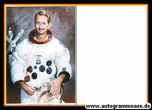 Autogramm Raumfahrt (NASA) | Owen K. GARRIOTT | 1970er (Portrait Color XL)
