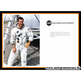 Autogramm Raumfahrt (NASA) | Richard F. GORDON | 1963 Druck (Portrait Color XL)