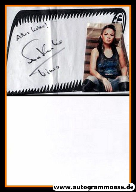 Autogramm Pop | Nathalie TINEO | 2000er (Portrait Color)