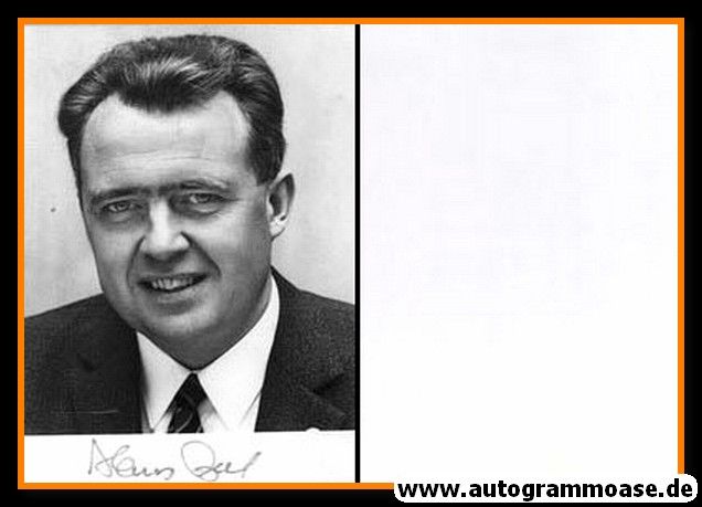Autogramm Politik | SPD | Hans APEL | 1970er (Portrait SW) 3