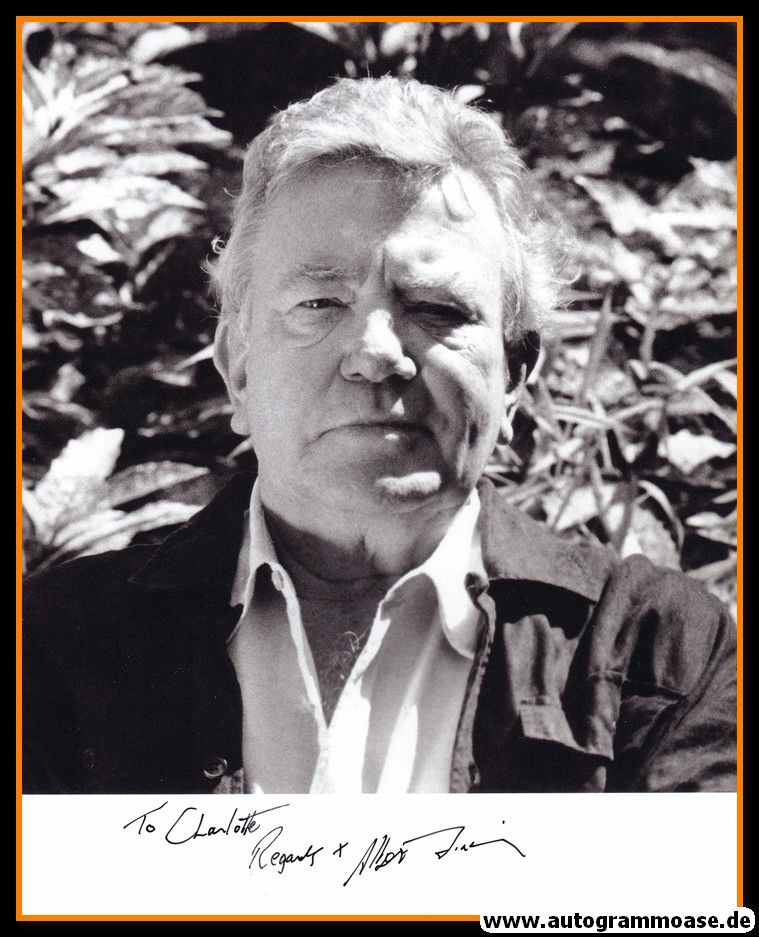 Autogramm Film (UK) | Albert FINNEY | 1980er Foto (Portrait SW XL)