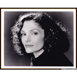 Autogramm Film (USA) | Mary Elizabeth MASTRANTONIO | 1980er Foto (Portrait SW XL)